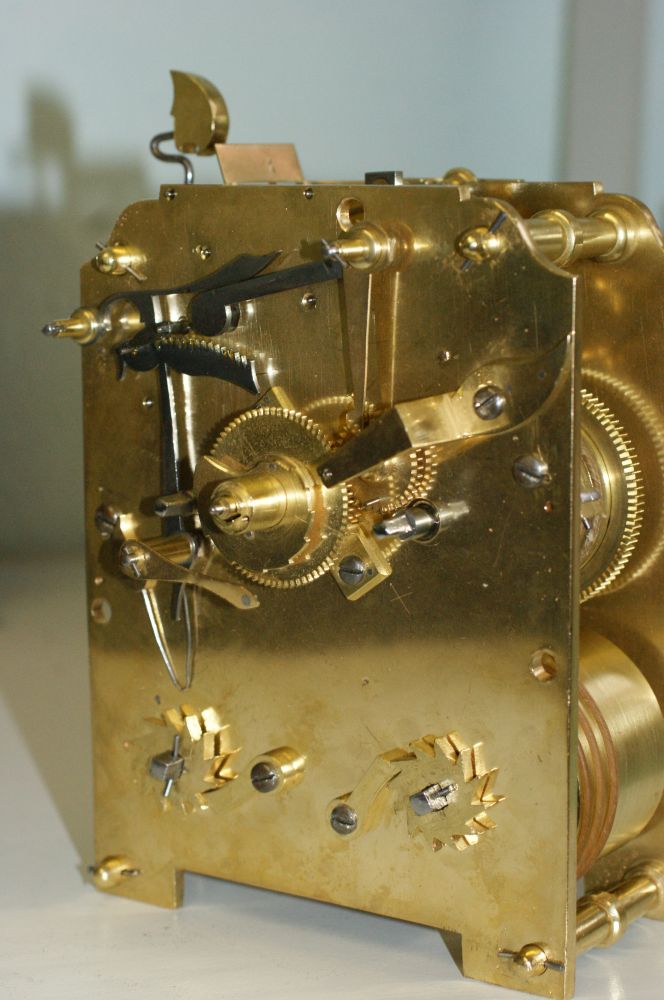 Englische Wanduhr „Act of Parliament“